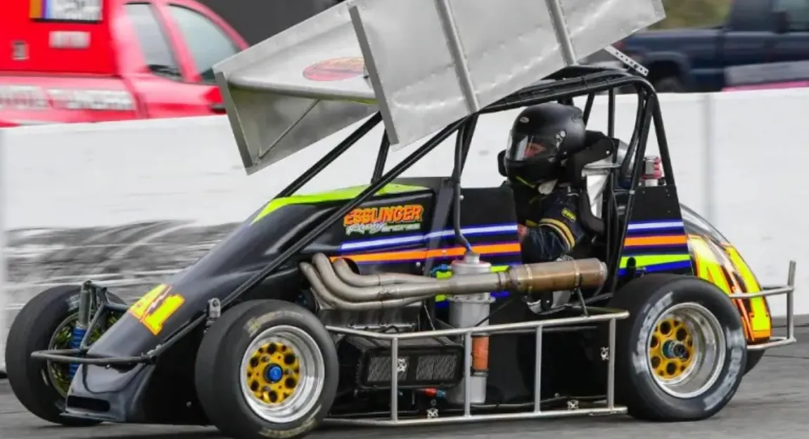 Derek Robbie to drive the A1 NEMA Midget in 2023